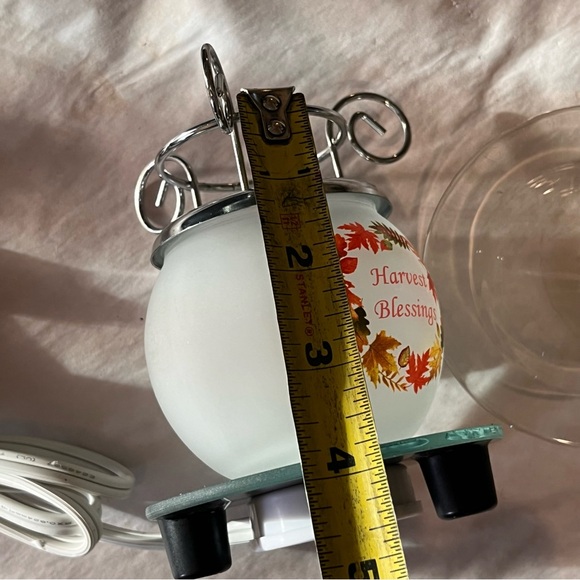 Glasses oil/wax warmer dimmer switch no box. Bed bath & beyond - Picture 6 of 16